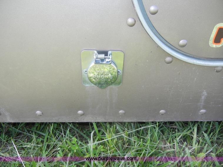 image for item K9214 2001 Peterbilt sleeper