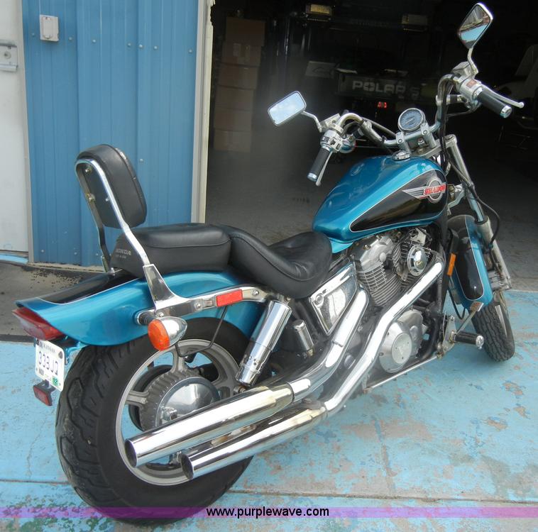 image for item K9237 1992 Honda Shadow motorcycle