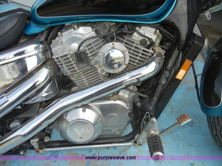image for item K9237 1992 Honda Shadow motorcycle