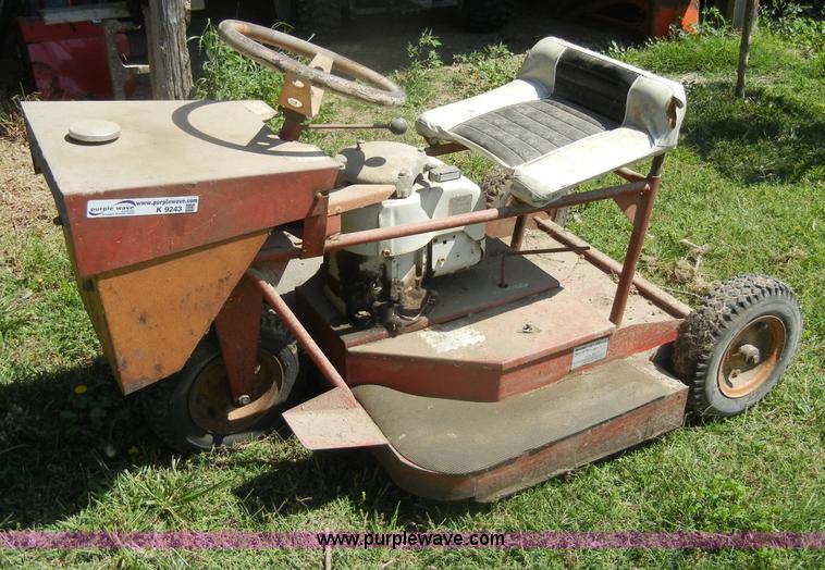 image for item K9243 Swisher A32 three wheeled mower