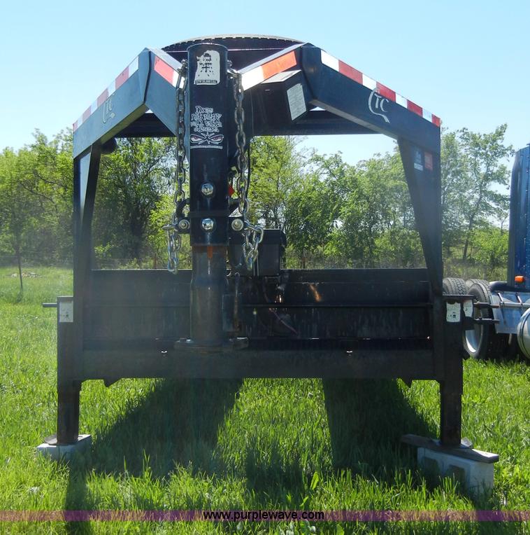 image for item K9754 2002 44' CTC gooseneck flatbed car trailer