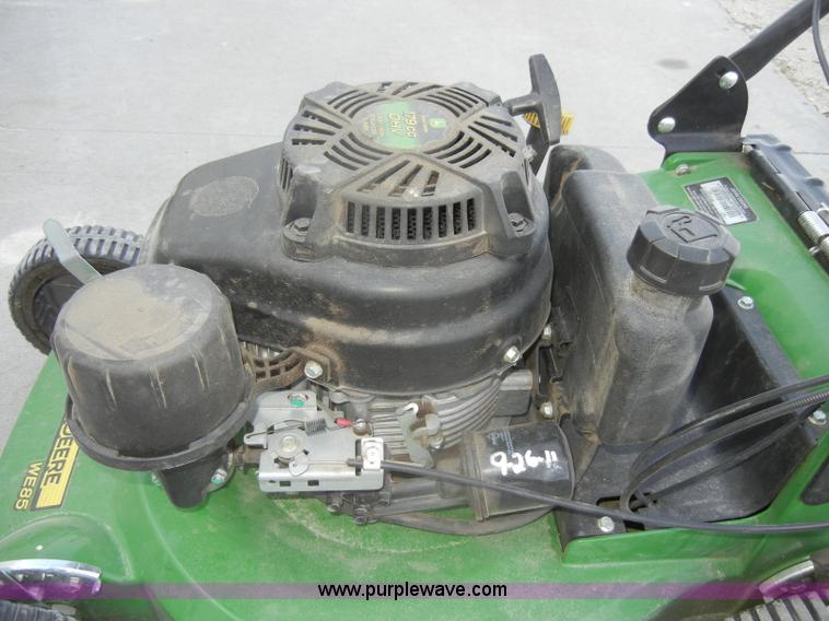 image for item M9540 John Deere WE85 push mower with bagger