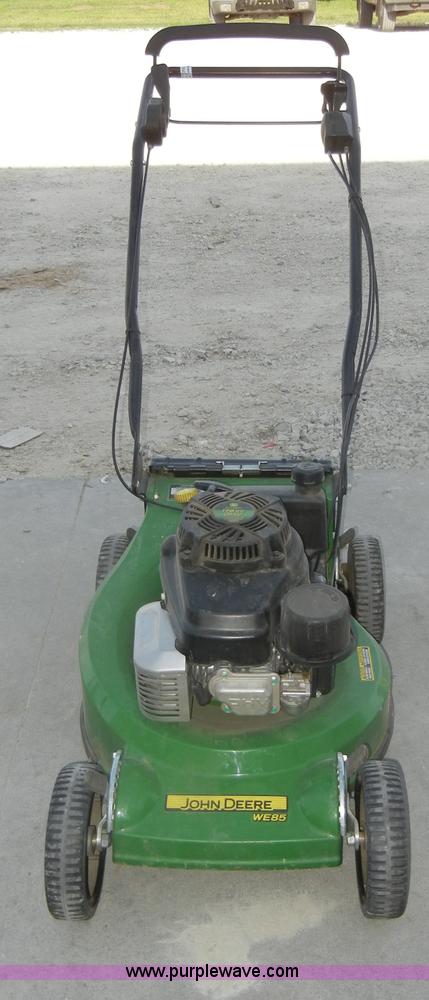 image for item M9541 John Deere WE85 push mower with bagger