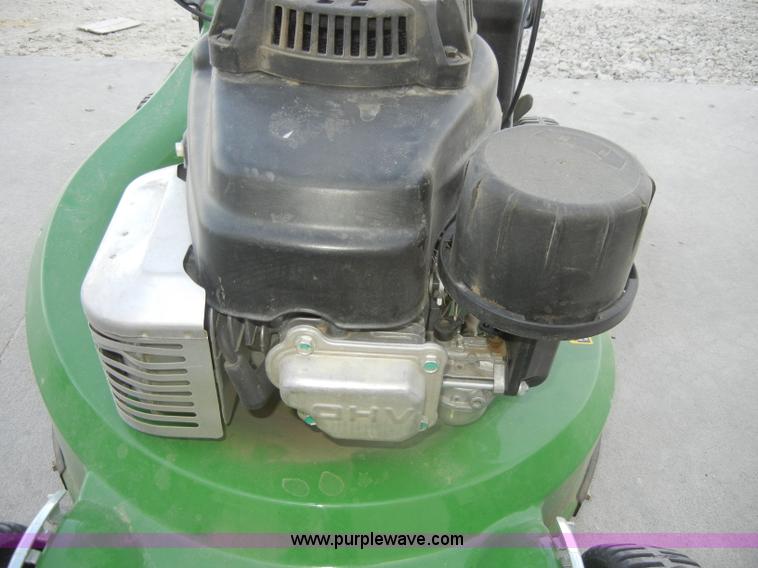 image for item M9541 John Deere WE85 push mower with bagger