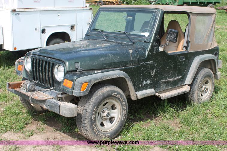 image for item O9270 1997 Jeep Wrangler SUV