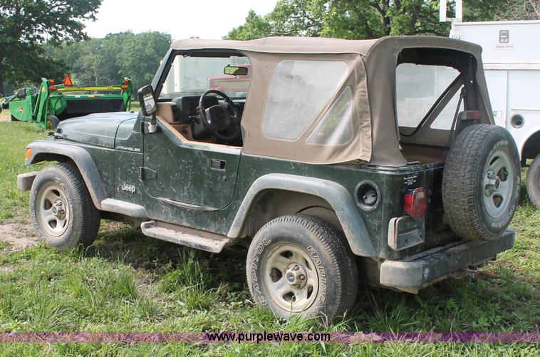 image for item O9270 1997 Jeep Wrangler SUV