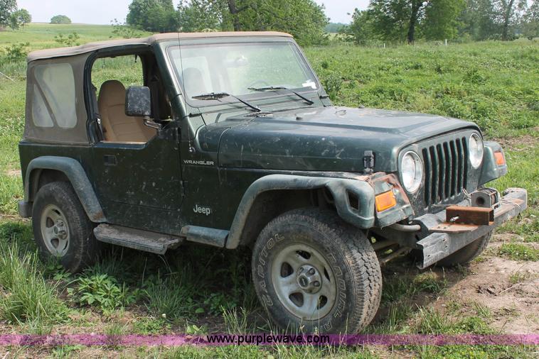 image for item O9270 1997 Jeep Wrangler SUV
