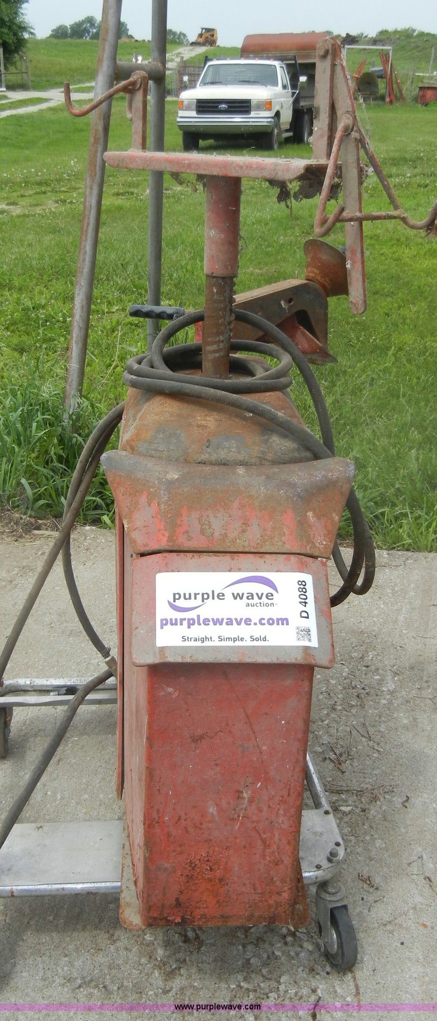 ... Atlas tire changer Full size in new window ...