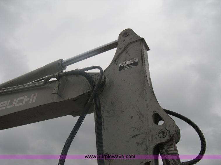 image for item A6328 2003 Takeuchi TB175 excavator