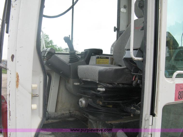 image for item A6328 2003 Takeuchi TB175 excavator