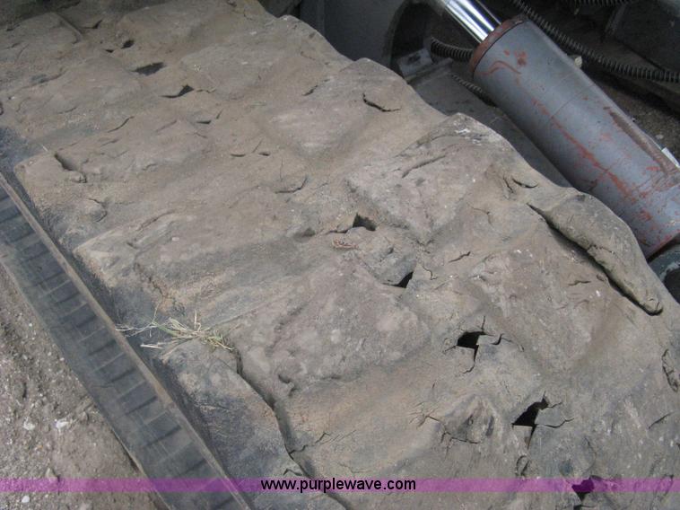 image for item A6328 2003 Takeuchi TB175 excavator