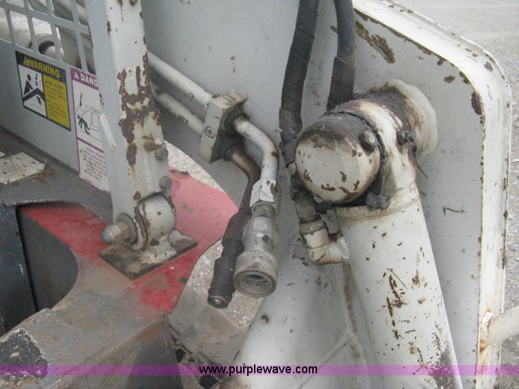 image for item A6329 1999 Takeuchi TL126 track skid steer