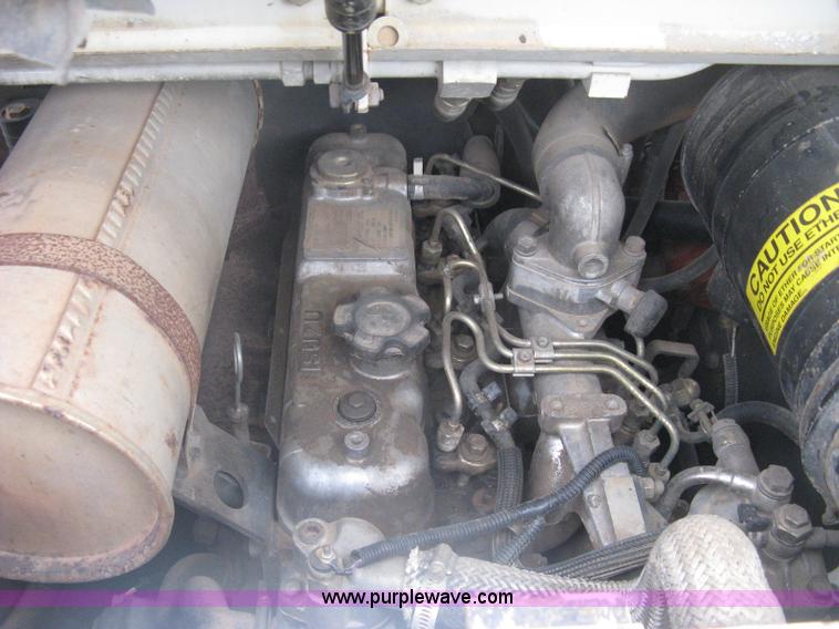 image for item A6329 1999 Takeuchi TL126 track skid steer