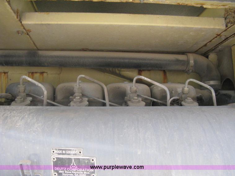 image for item A6338 1998 JLG 120HX telescoping boom lift