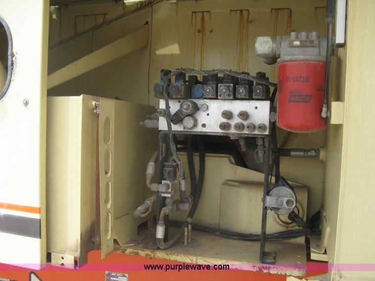 image for item A6338 1998 JLG 120HX telescoping boom lift