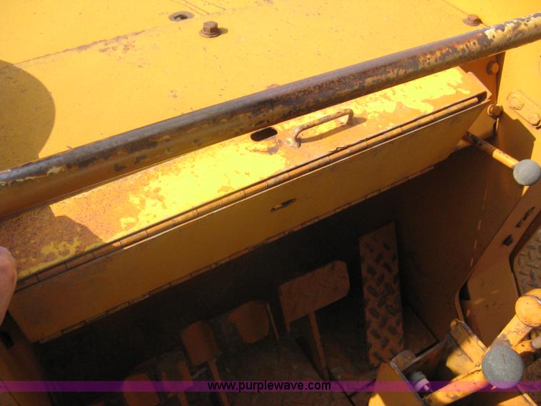 image for item A6346 1973 Case 1150B track loader