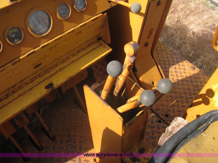 image for item A6346 1973 Case 1150B track loader