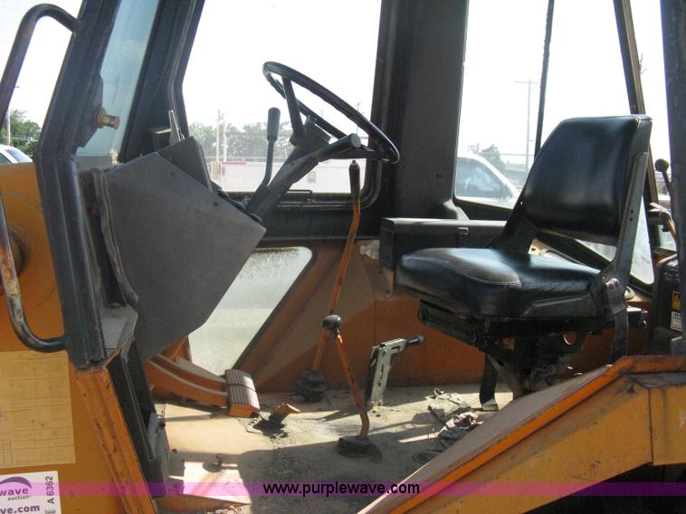 image for item A6362 1981 Case 580D backhoe