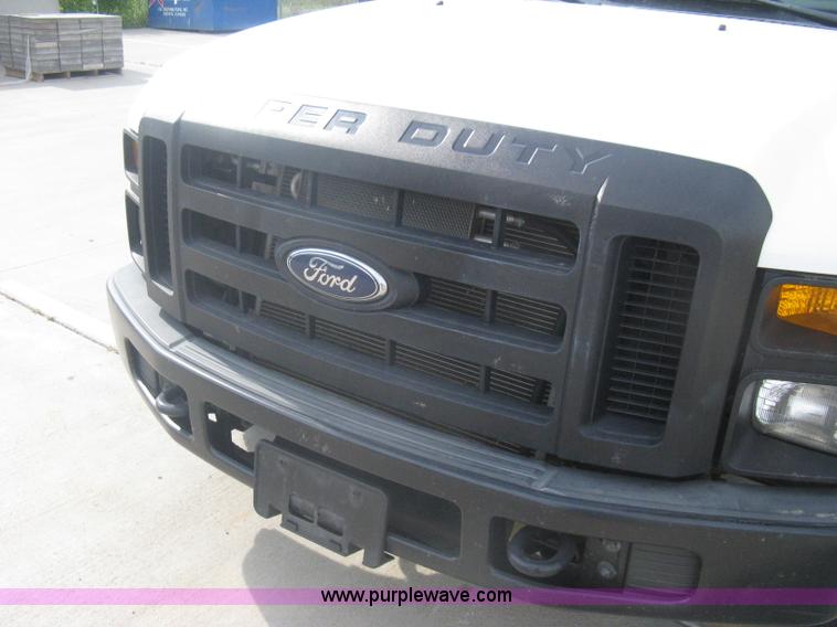 image for item A6367 2008 Ford F350 XL Super Duty utility box truck