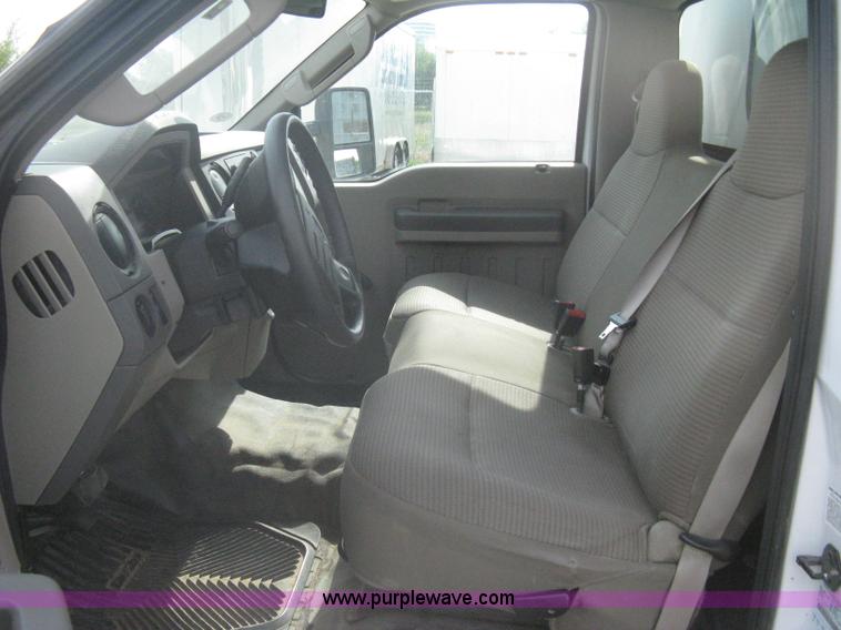 image for item A6367 2008 Ford F350 XL Super Duty utility box truck