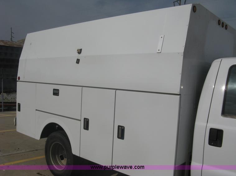 image for item A6367 2008 Ford F350 XL Super Duty utility box truck