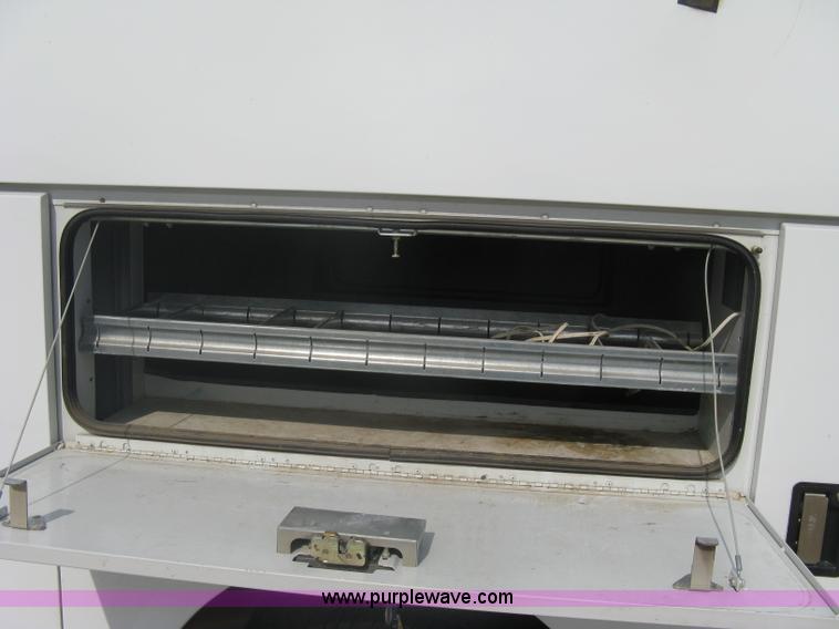 image for item A6367 2008 Ford F350 XL Super Duty utility box truck