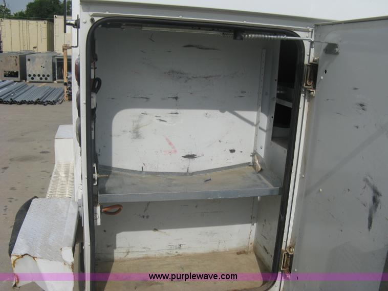 image for item A6367 2008 Ford F350 XL Super Duty utility box truck