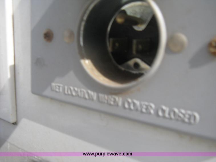 image for item A6367 2008 Ford F350 XL Super Duty utility box truck