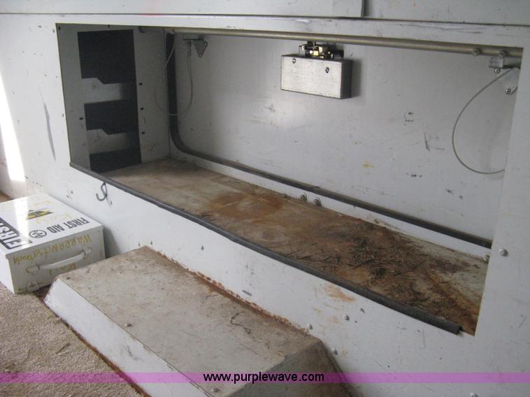 image for item A6367 2008 Ford F350 XL Super Duty utility box truck