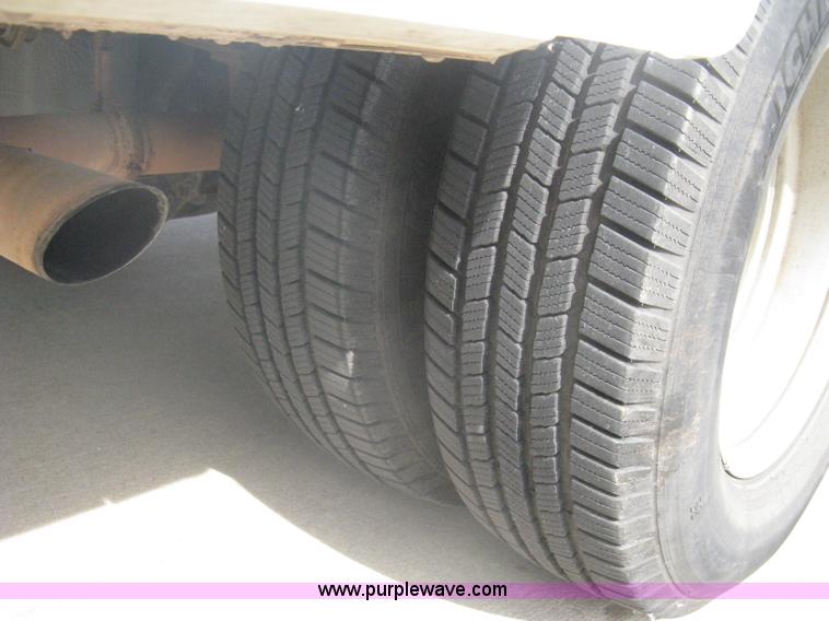 image for item A6367 2008 Ford F350 XL Super Duty utility box truck