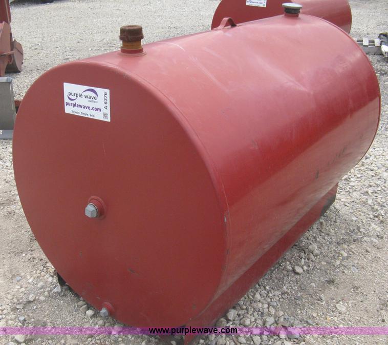 image for item A6376 300 gallon fuel tank