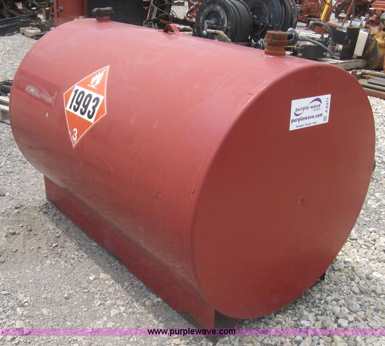 image for item A6377 300 gallon fuel tank