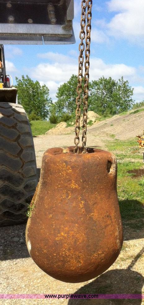 image for item B1244 1,300 lb wrecking ball