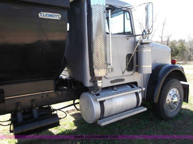 image for item B1276 1996 Freightliner Classic tandem axle dump truck