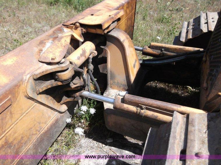 image for item B1289 2000 Case 850G wide track dozer