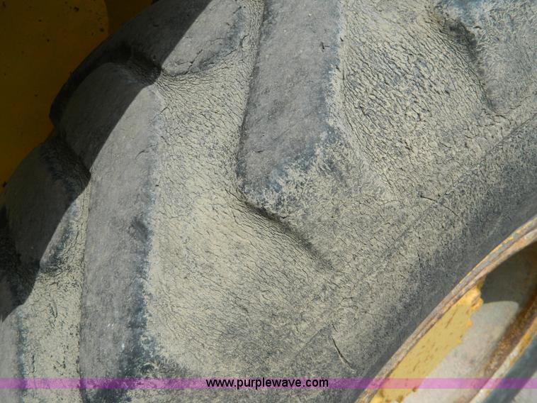 image for item B3674 1970 Caterpillar 930 wheel loader