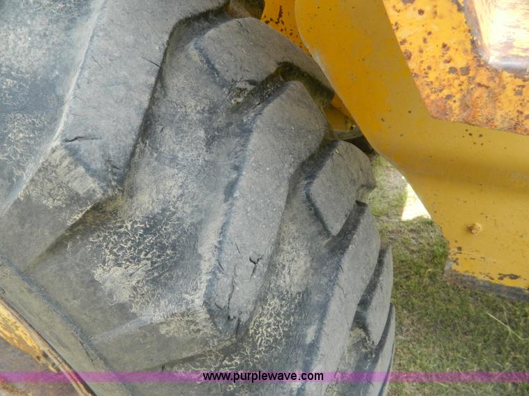 image for item B3674 1970 Caterpillar 930 wheel loader
