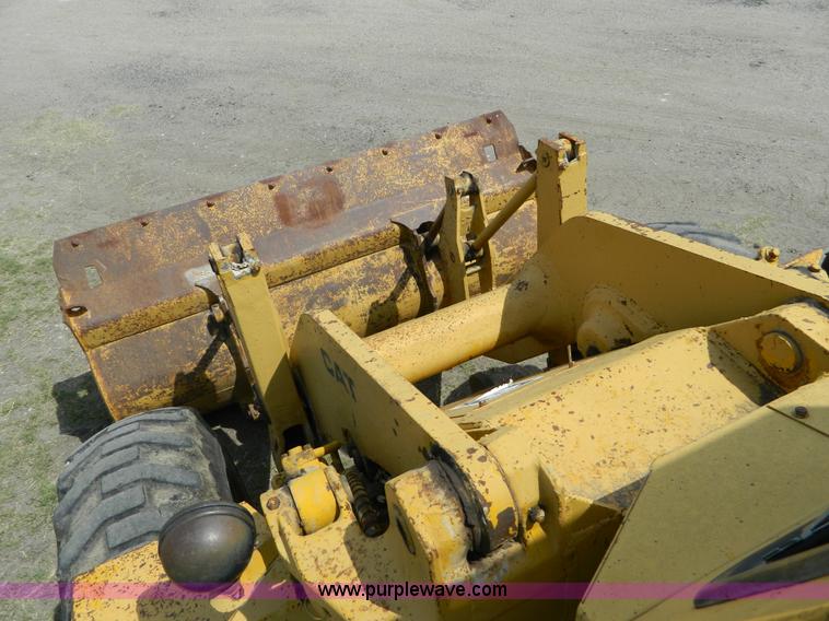 image for item B3674 1970 Caterpillar 930 wheel loader