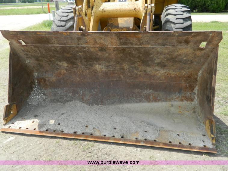 image for item B3674 1970 Caterpillar 930 wheel loader