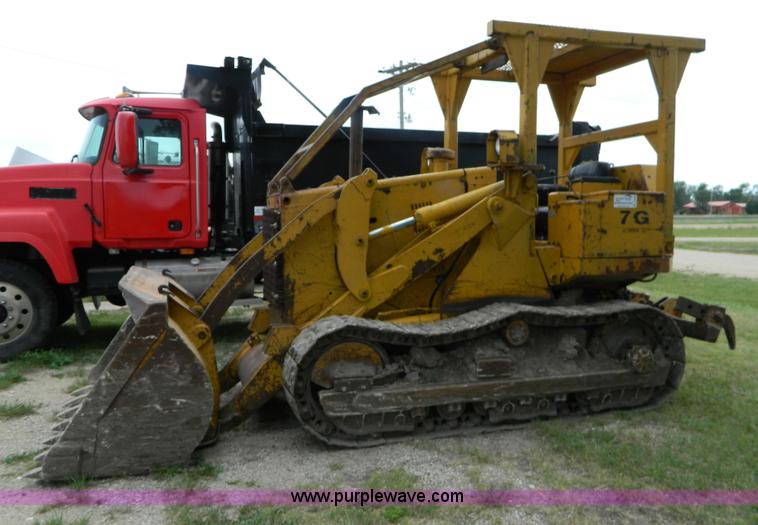 image for item B3676 1972 Allis-Chalmers 7G Series B crawler loader