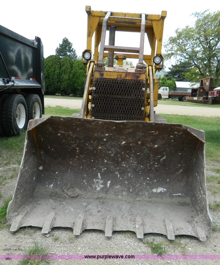 image for item B3676 1972 Allis-Chalmers 7G Series B crawler loader