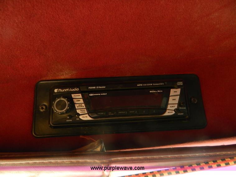 image for item B3677 1999 Mack CH613 dump truck