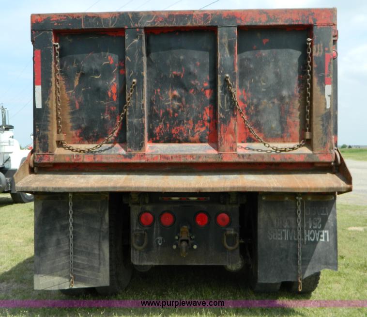 image for item B3679 1991 Peterbilt 359 dump truck