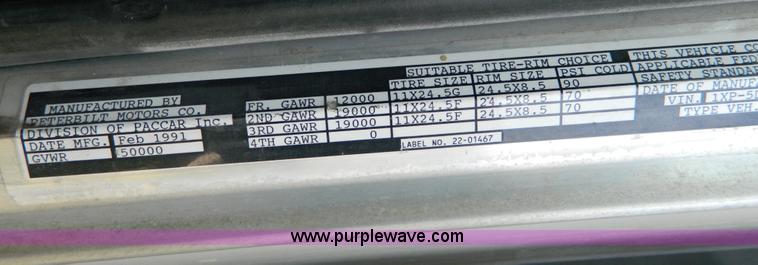 image for item B3679 1991 Peterbilt 359 dump truck