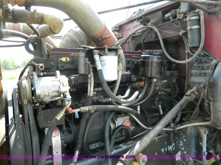 image for item B3679 1991 Peterbilt 359 dump truck