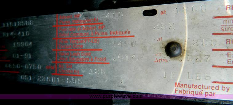 image for item B3679 1991 Peterbilt 359 dump truck