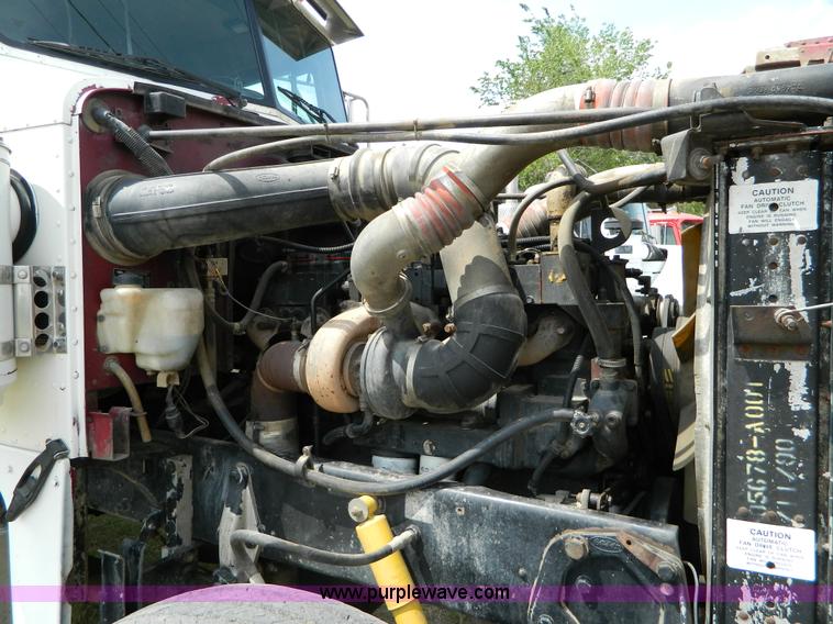 image for item B3679 1991 Peterbilt 359 dump truck
