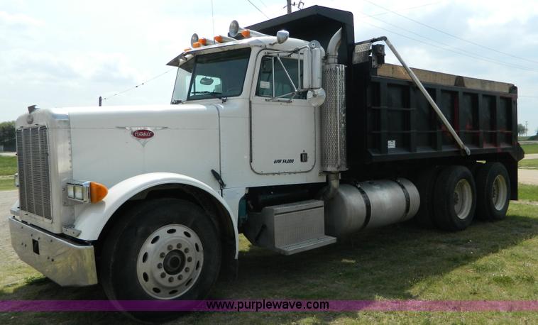 image for item B3679 1991 Peterbilt 359 dump truck