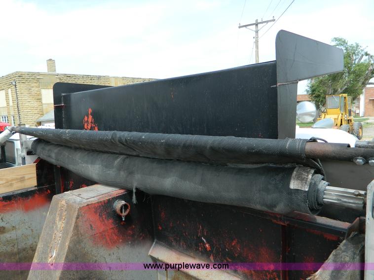 image for item B3679 1991 Peterbilt 359 dump truck