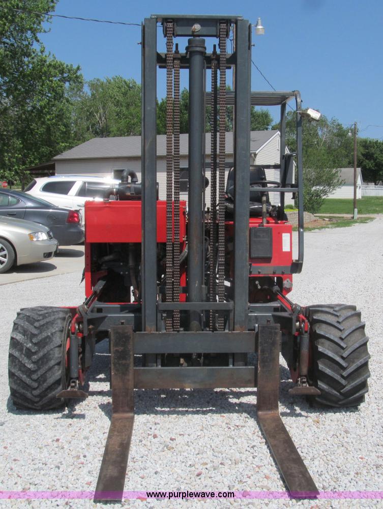 image for item B5136 2004 Moffett M5500RT forklift
